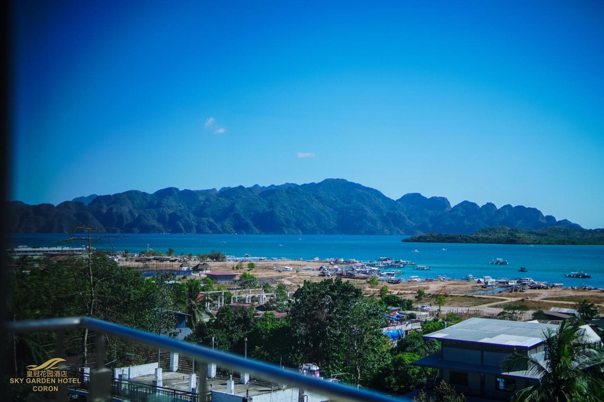 Sky Garden Hotel โกรอน ภายนอก รูปภาพ