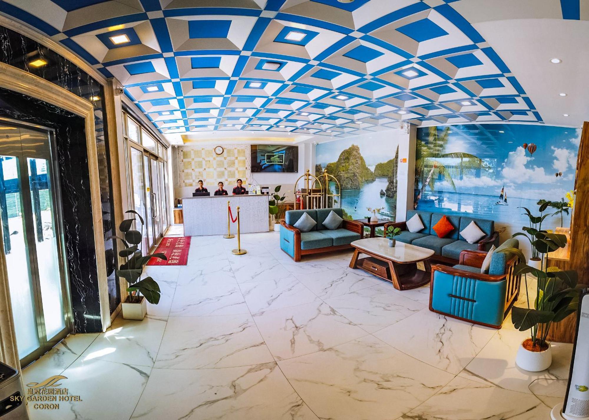 Sky Garden Hotel โกรอน ภายนอก รูปภาพ