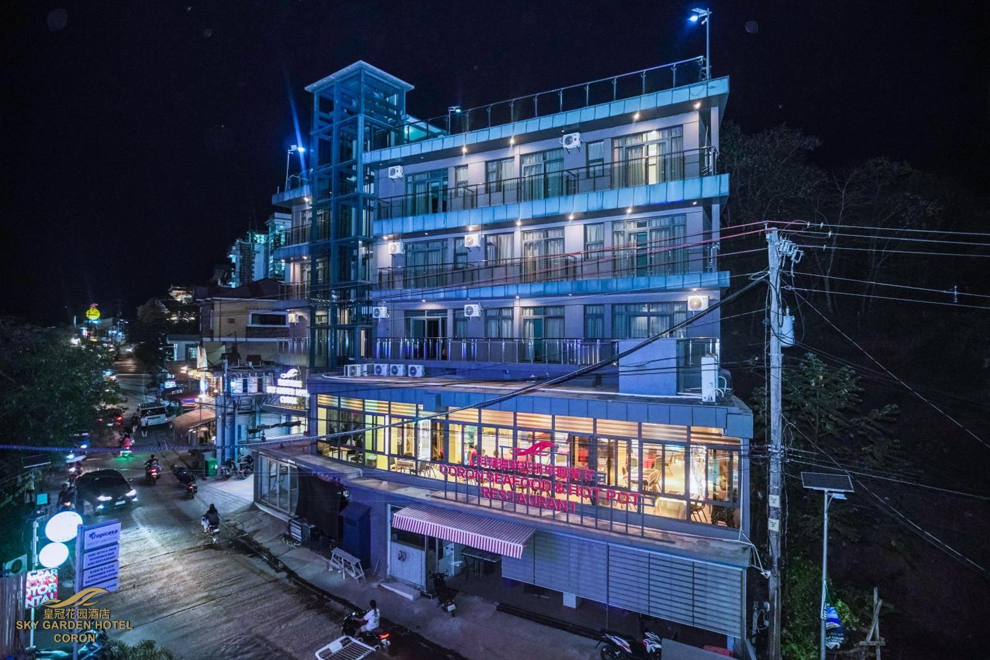 Sky Garden Hotel โกรอน ภายนอก รูปภาพ