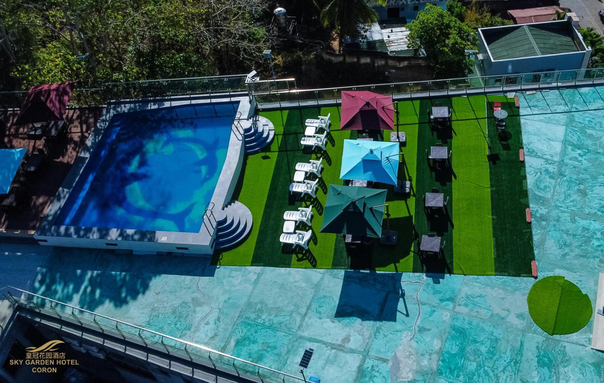Sky Garden Hotel โกรอน ภายนอก รูปภาพ